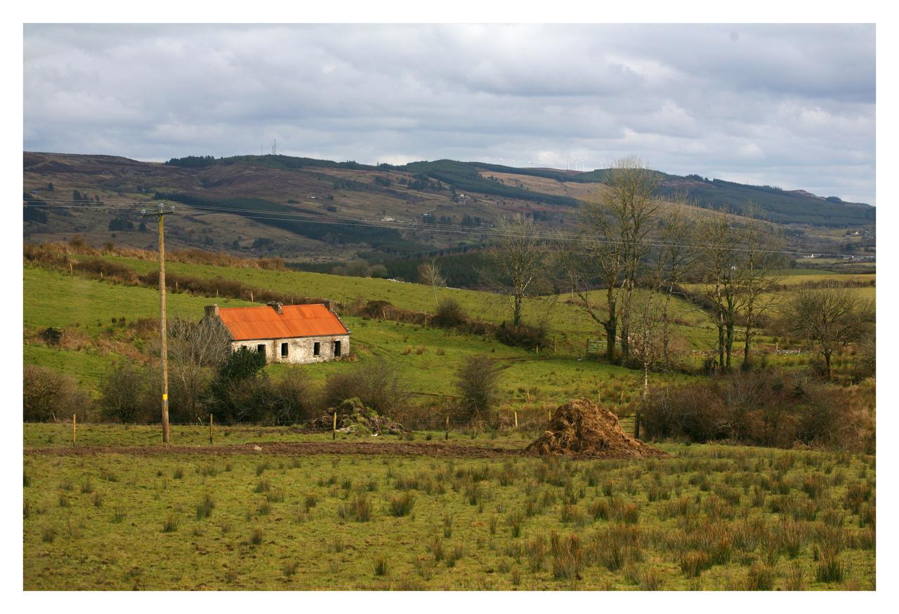 Ash Lodge Moytirra 外观 照片